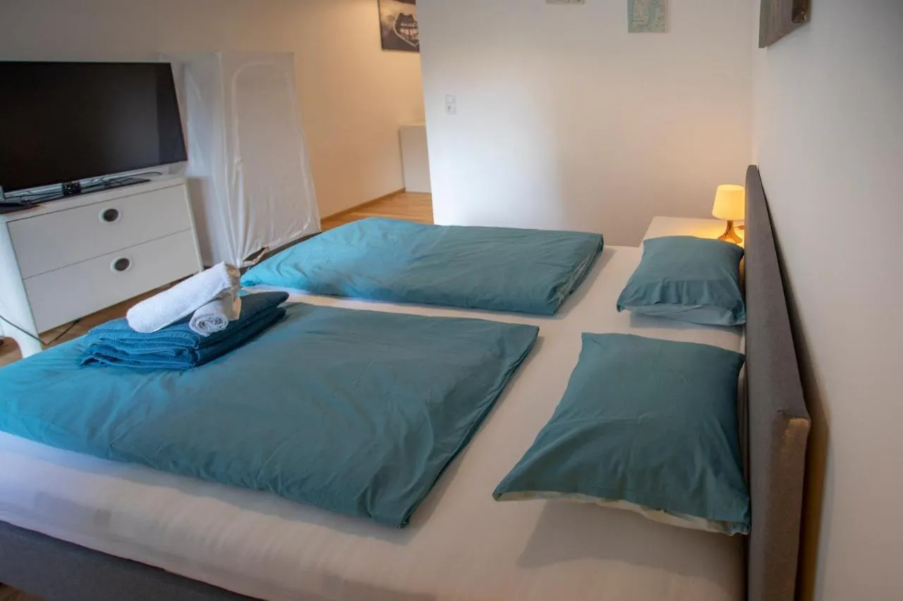Innsbruck Urban Apartment I No Stairs I 24H Contactless Check-In Österreich