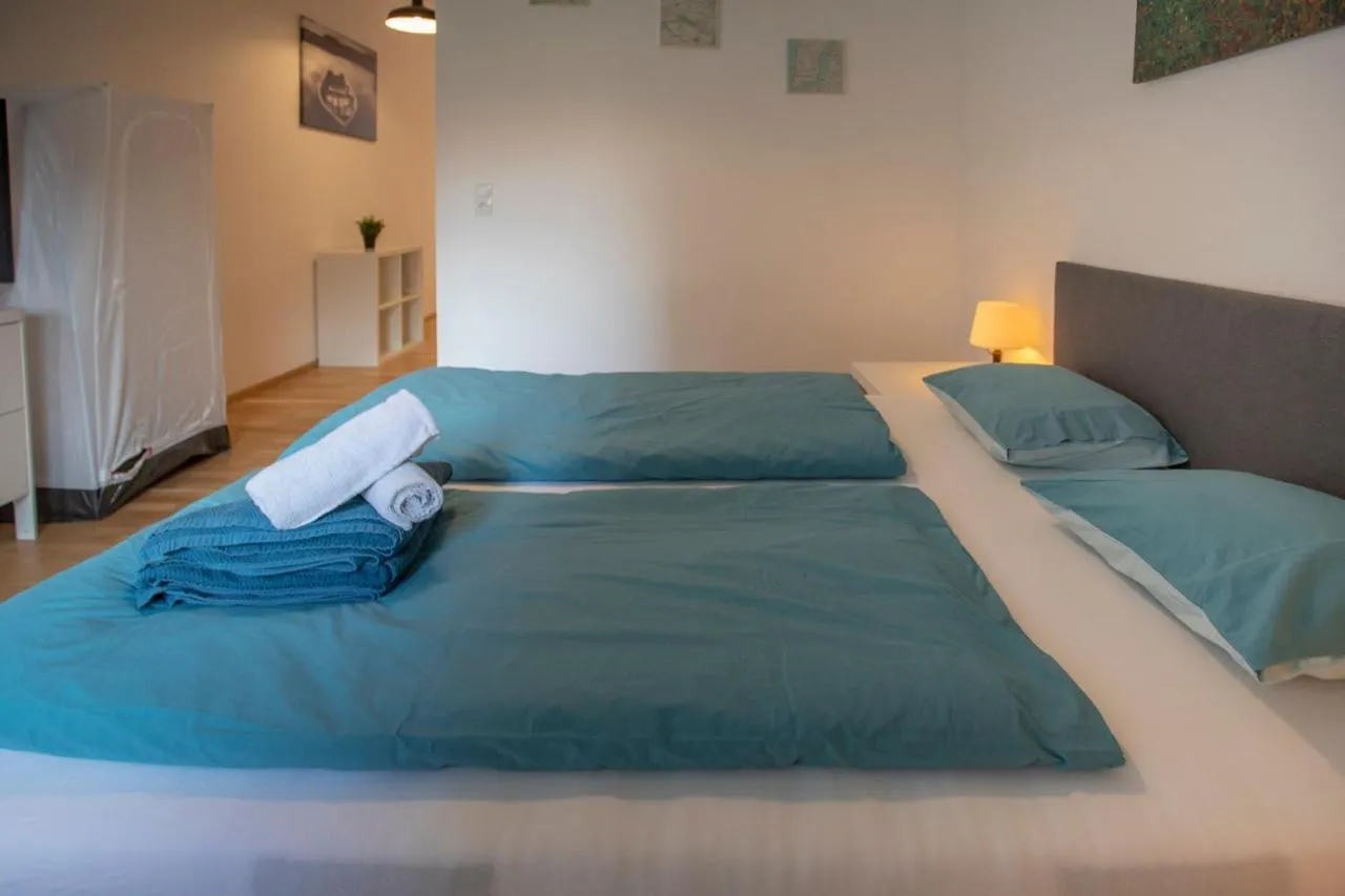 Innsbruck Urban Apartment I No Stairs I 24H Contactless Check-In